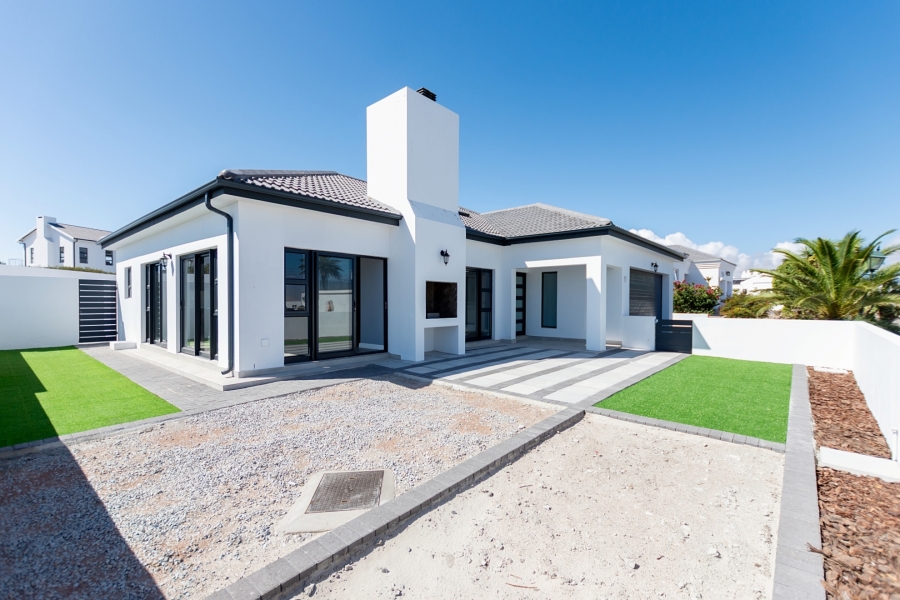 3 Bedroom Property for Sale in Shelley Point Western Cape